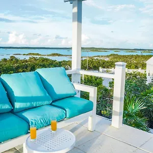 Villa Modern With Chalk Sound Views, Providenciales