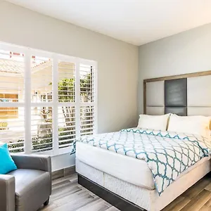 Apartment Sea Esta I - Ideal For Couples!, Turtle Cove